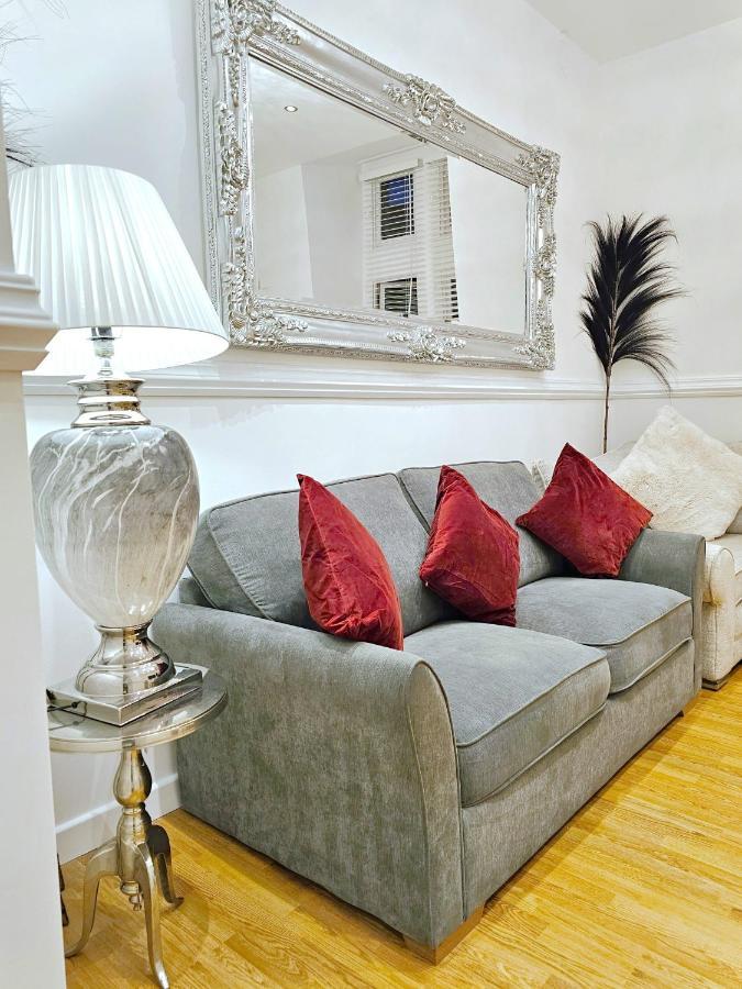 Sidemersey Livings - Spacious Loft For Bigger Groups - Very And Cosy *