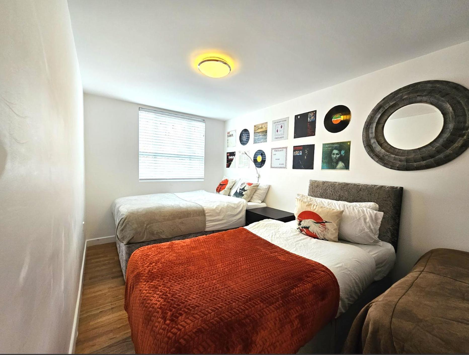 Sidemersey Livings - Spacious Loft For Bigger Groups - Very And Cosy Apartment *